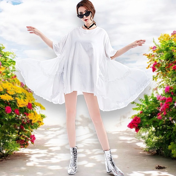 F. Modern White Tourmaline Oversized Stretch Knit Ruffle Top - Picture 4 of 16